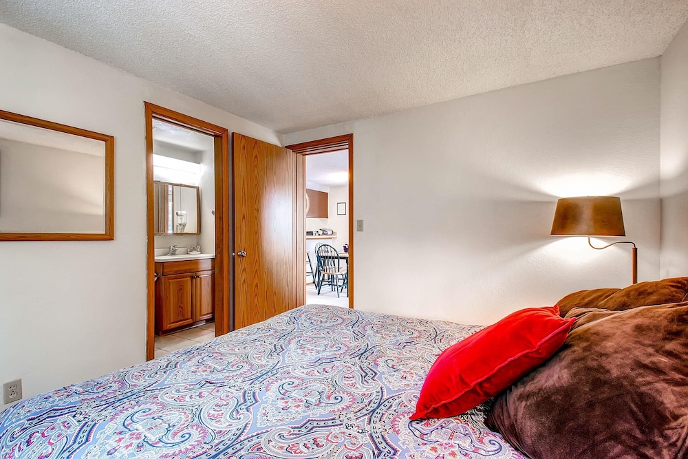 Mark IX By Peak Property Management - photo 16