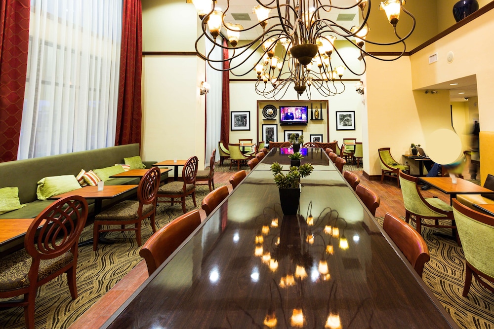 Hampton Inn & Suites by Hilton Tomball Houston NW - photo 4