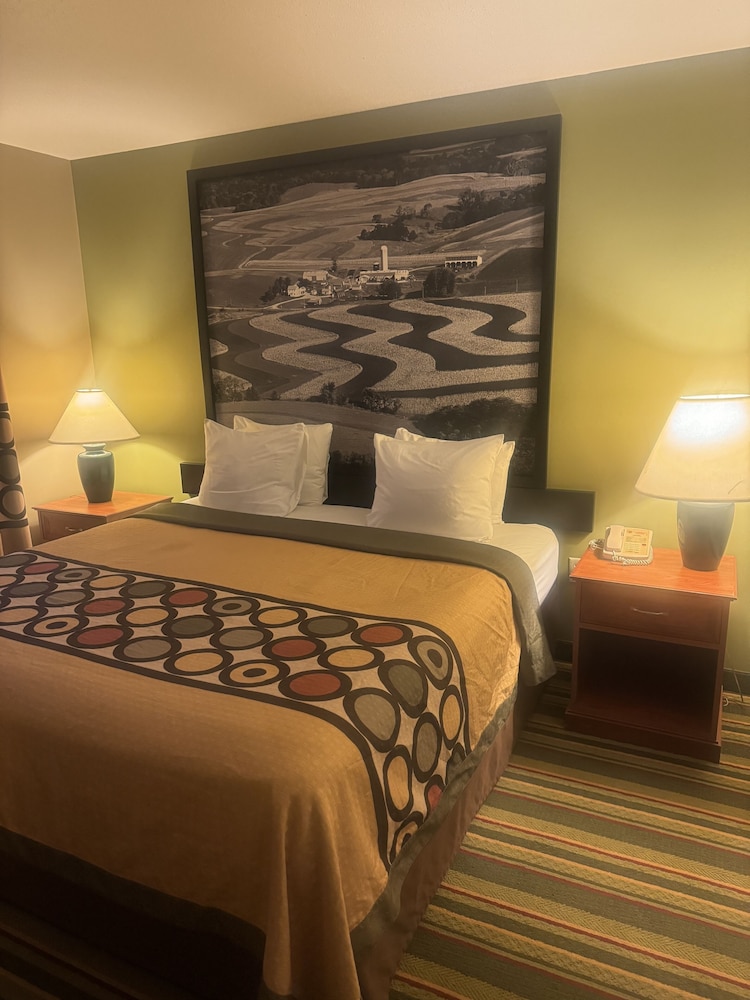 Super 8 by Wyndham Sparta - photo 15
