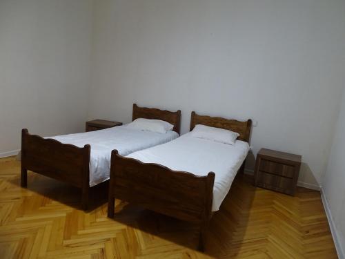 Vake Super Quiet and Comfy Apartment with a Yard
