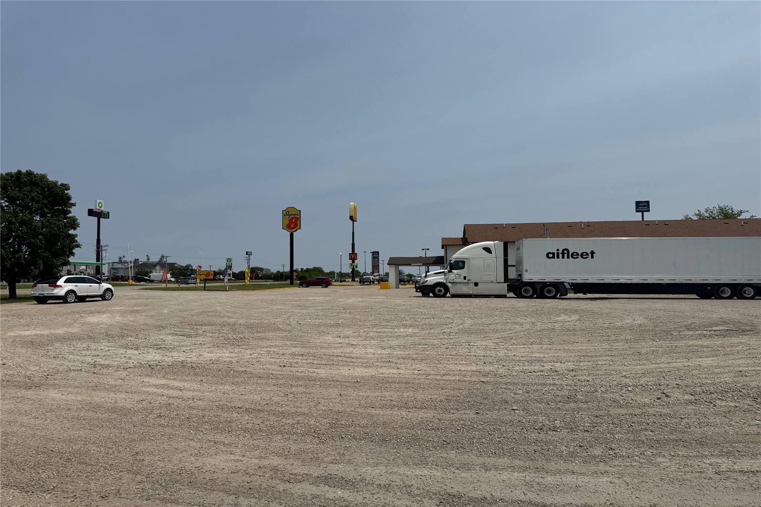 Super 8 by Wyndham Mendota I 39 - photo 18