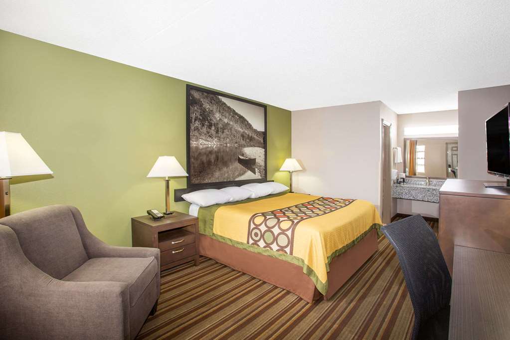 Super 8 by Wyndham Springdale AR - photo 11