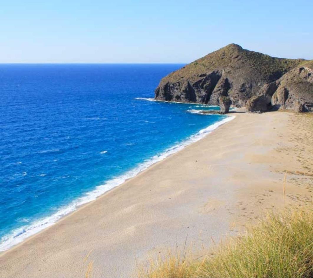 Apartamento Carboneras Y Disfruta Del Lujo Del Parque Natural Cabo de Gata Nijar — 4-Star Luxury Hotel in Carboneras, Spain