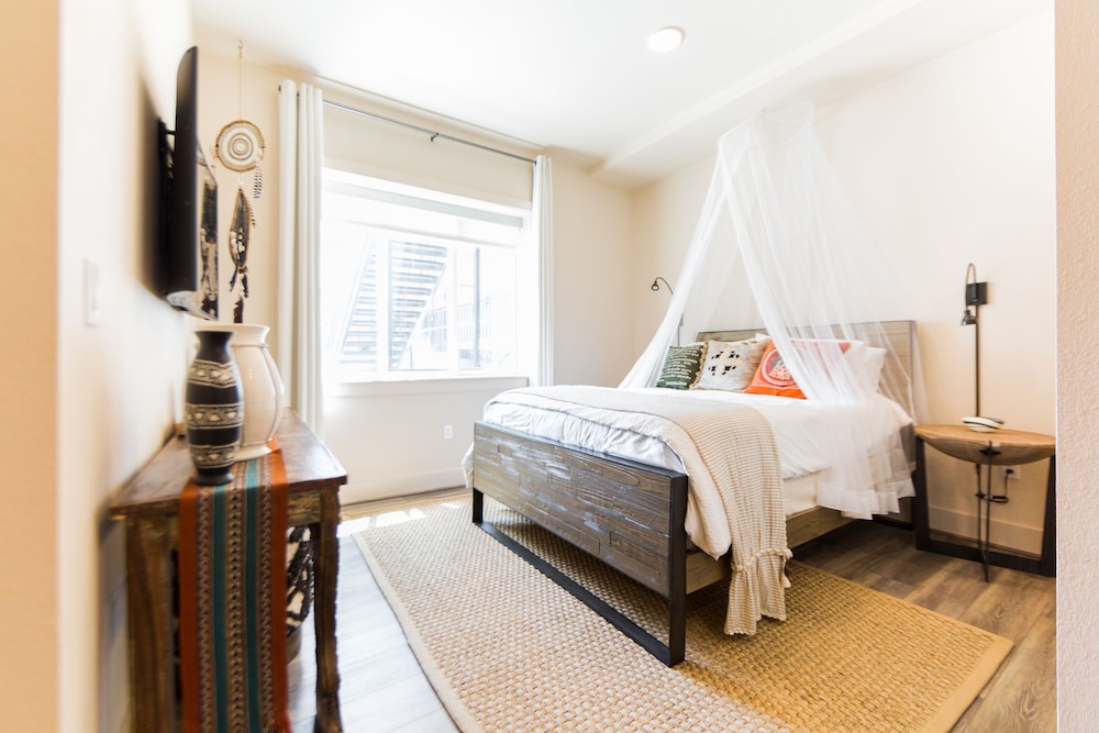 Bishop Arts Hotel by Qresorts. - photo 27