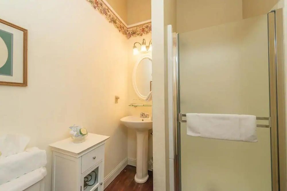 Weaverville Hotel - photo 60
