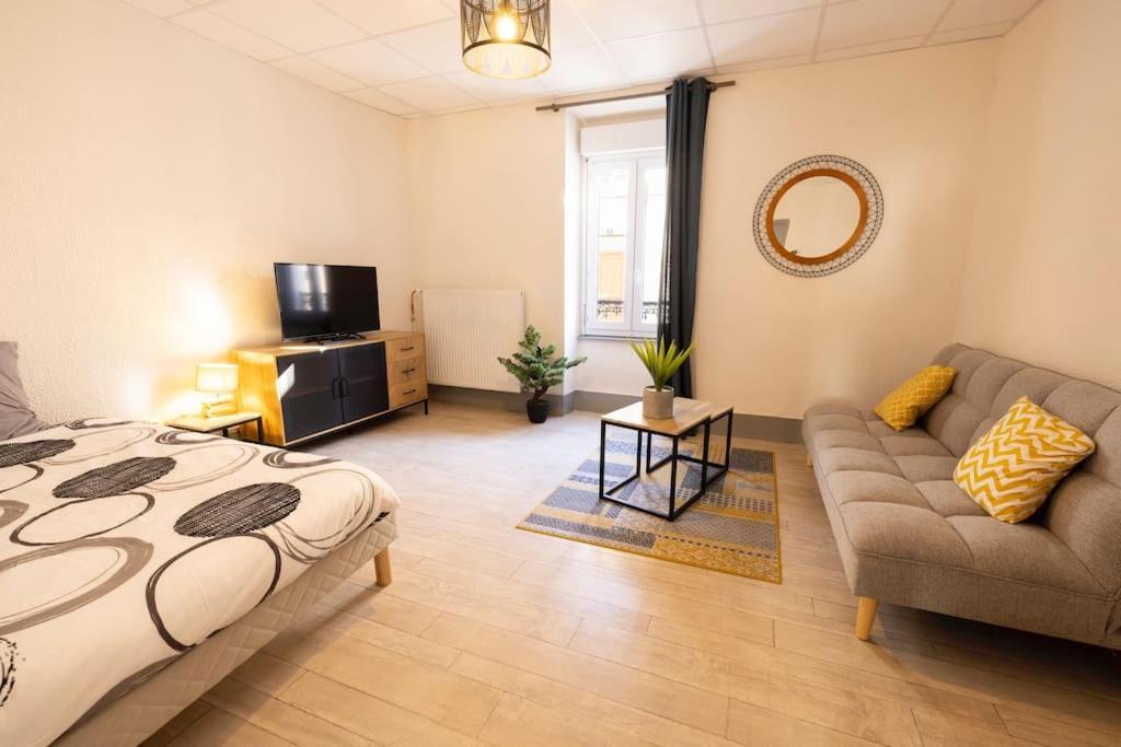 L'urbain B Tout Equipe Centre Ville Gare — hotel in Montlucon