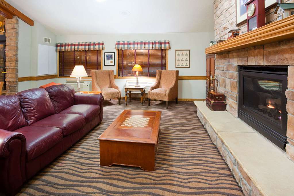 AmericInn by Wyndham Coon Rapids - photo 8