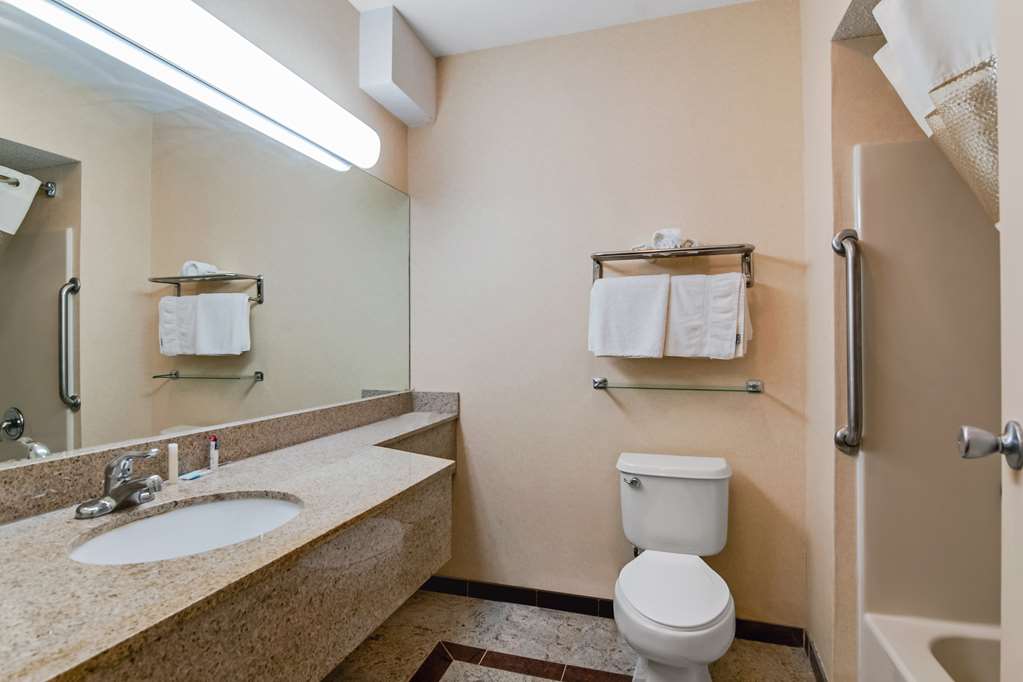 Americas Best Value Inn Torrington CT - photo 26