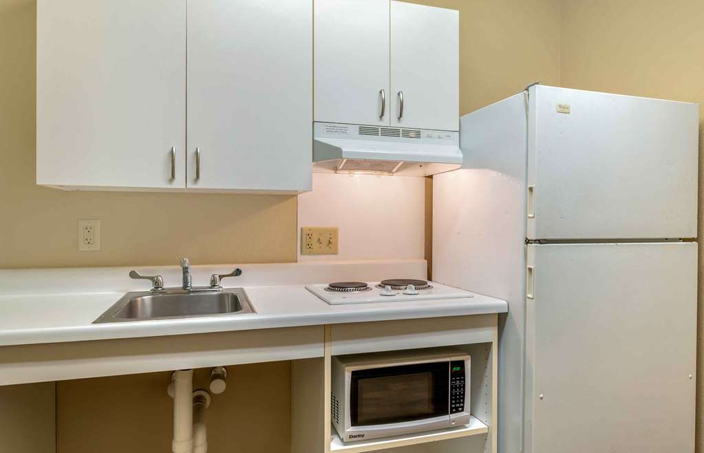 Extended Stay America Suites South Bend Mishawaka North - photo 16