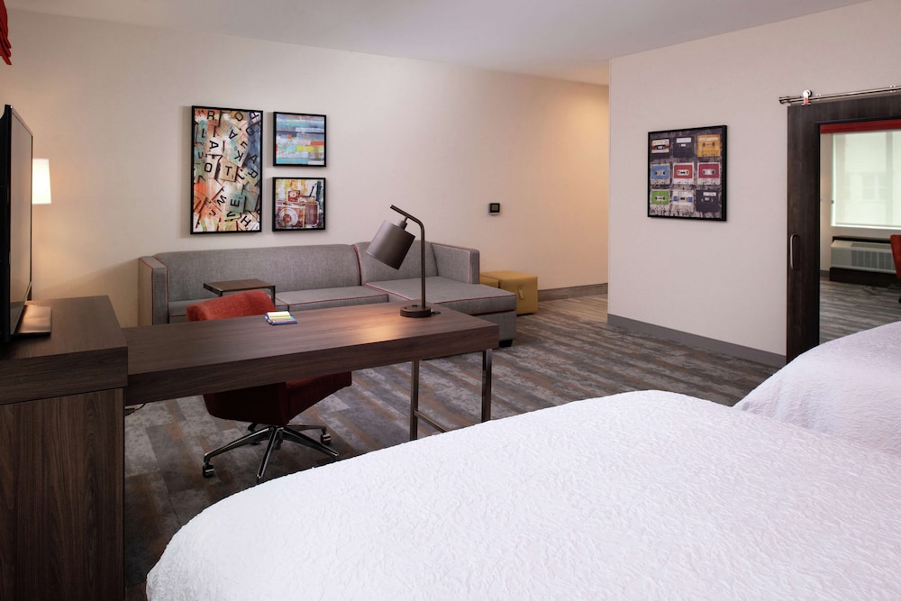 Hampton Inn & Suites Buena Park - photo 19