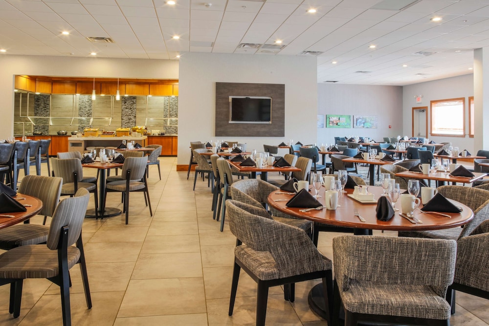 DoubleTree by Hilton Rochester - photo 36