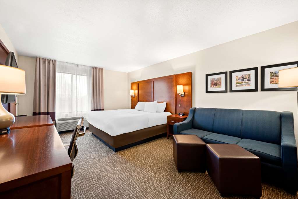 Comfort Inn & Suites Decatur Forsyth - photo 4