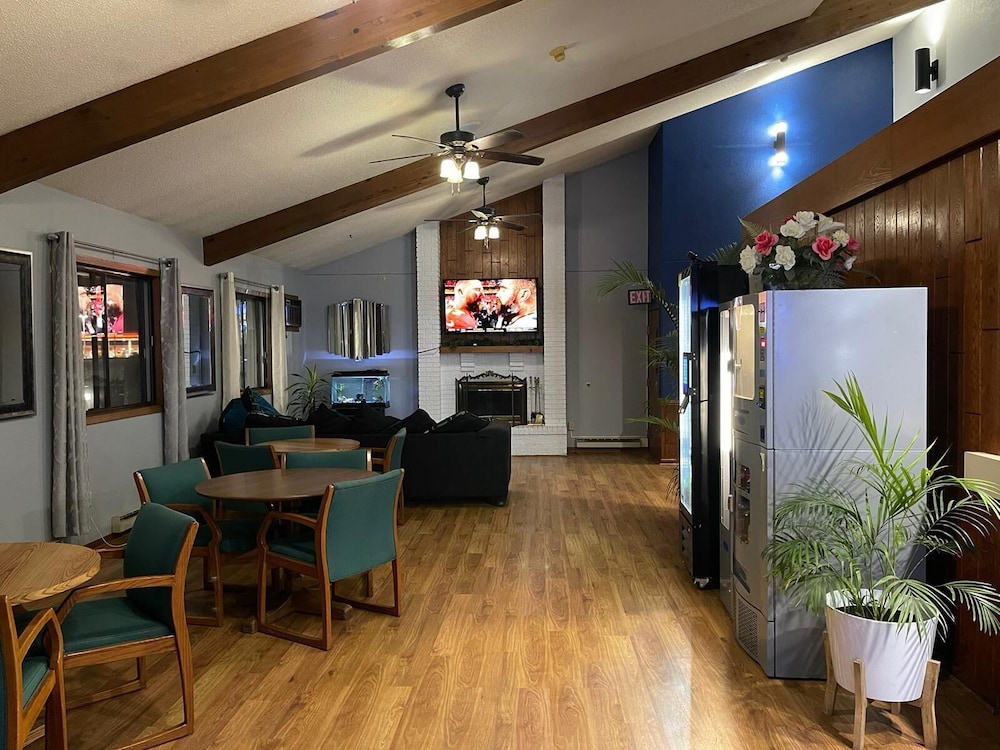 Belgium Inn & Suites - photo 20