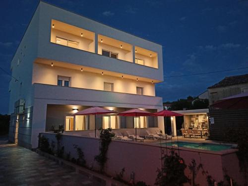 Apartmant & rooms Villa Rosa Medulin — 4-Star Luxury Hotel in Medulin, Croatia