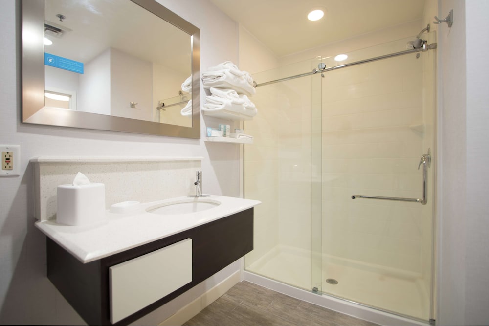 Hampton Inn by Hilton Tiffin - photo 20
