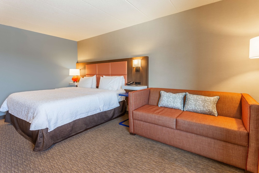 Hampton Inn Madison East Towne Mall Area - photo 10