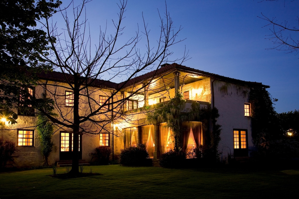 Casa De Santo Antonio De Britiande