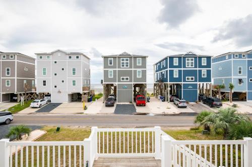 Beach Joy by Oak Island Accommodations - photo 26