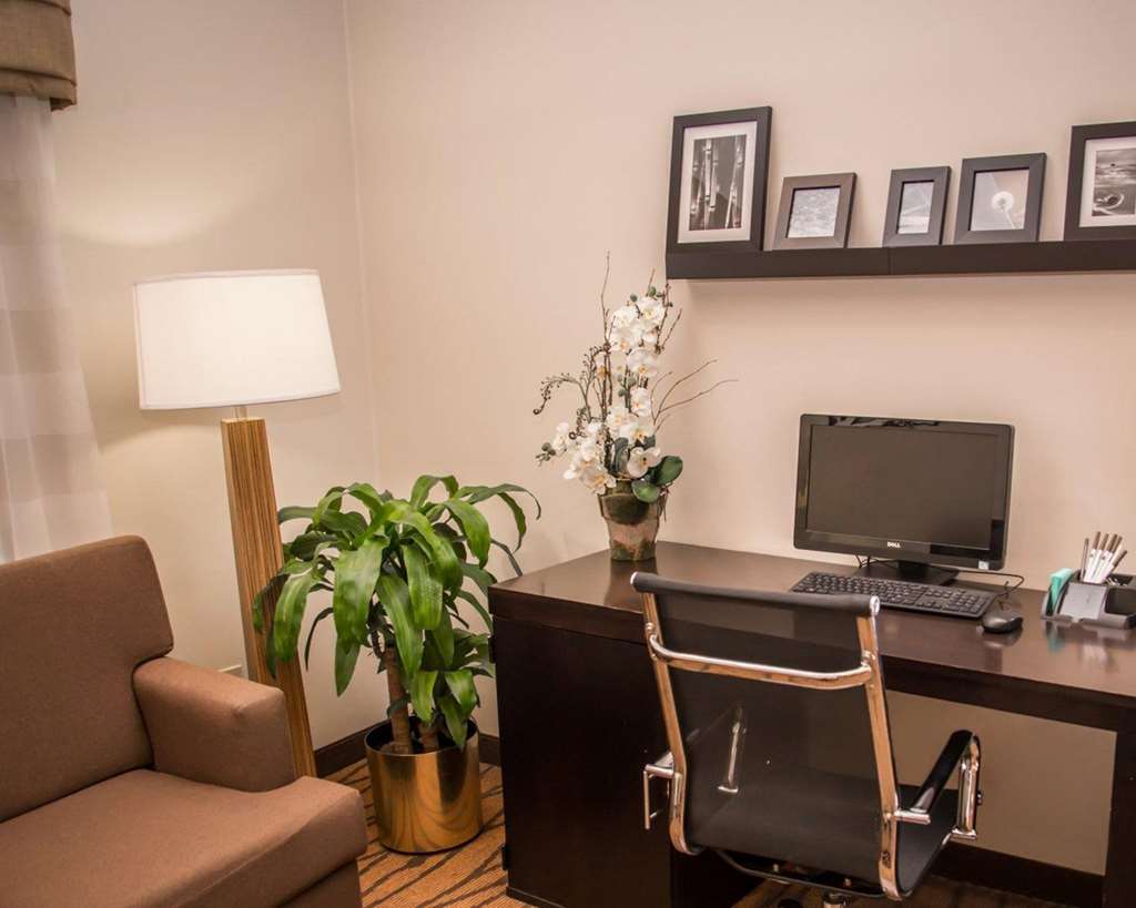 Sleep Inn & Suites at Concord Mills - photo 24