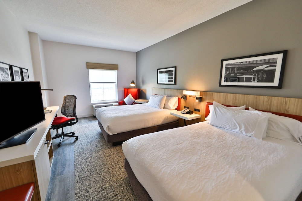 Hilton Garden Inn Savannah Historic District - photo 17