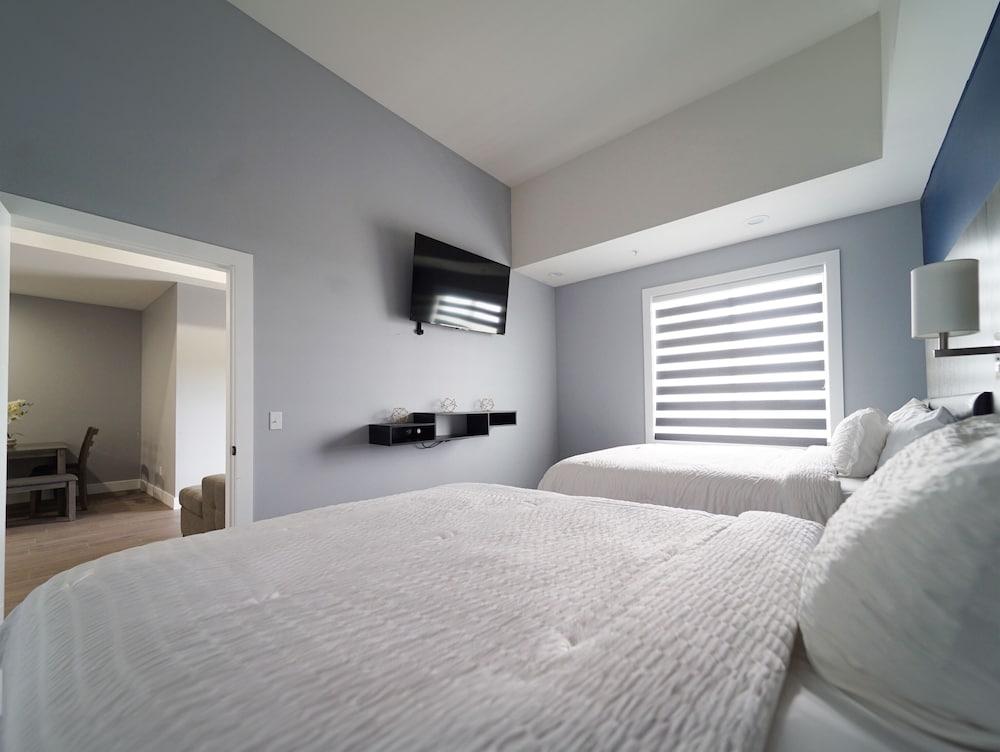 BayVue Hotel Resort and Suites - photo 13