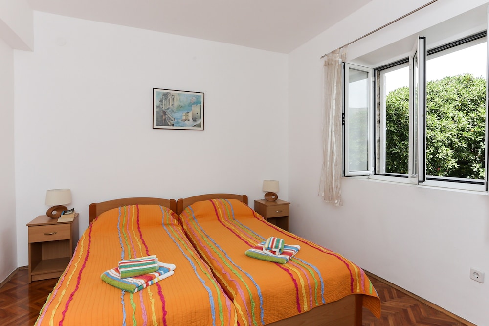 Apartments Sisic