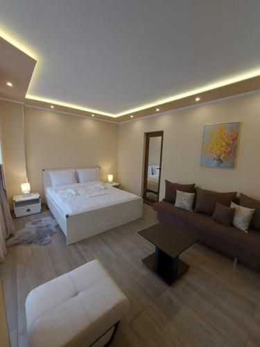 Elegant Complex - carbon neutral hotel in Pazardzhik