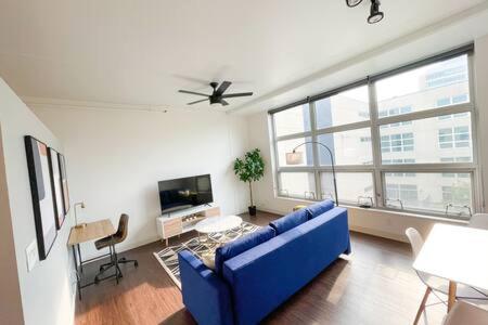 1 BR Loft Near Central West End Walk to BJC — 4-Star Luxury Hotel in St. Louis, United States