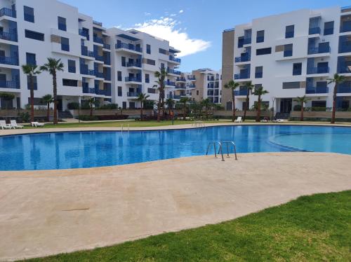 Résidence de Luxe avec Piscine à Costa Mar Playa — 4-Star Luxury Hotel in Martil, Morocco