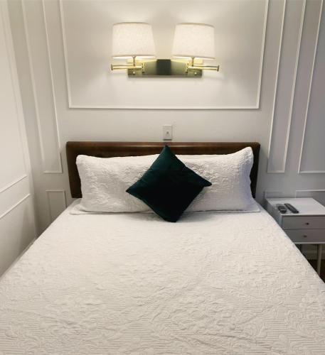 The Brooks Hotel - photo 49