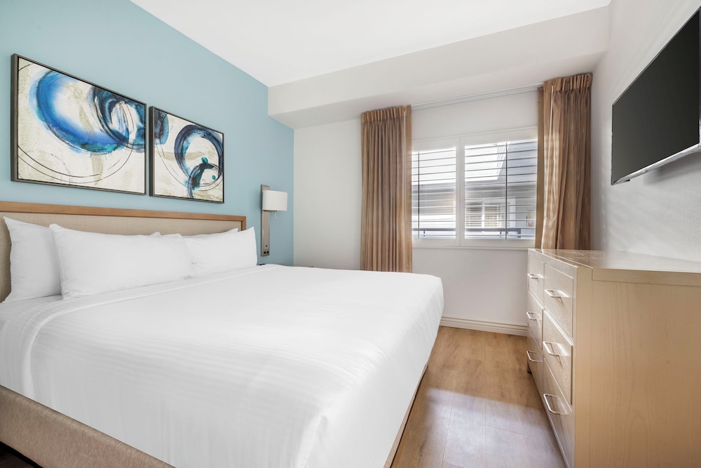 Hilton Vacation Club Riviera Beach & Shores CA - photo 44