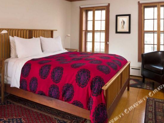 The Canal Park Inn - photo 18