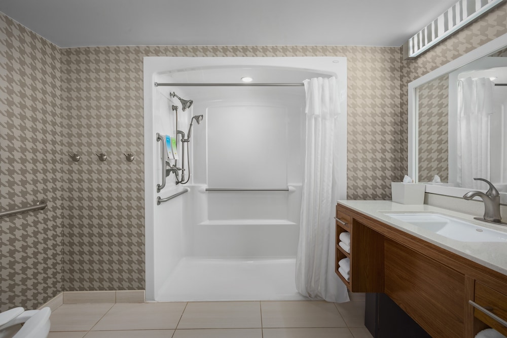 Home2 Suites by Hilton Jacksonville NC - photo 22