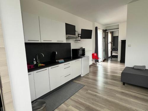 Chez ida - carbon neutral hotel in Unknown City