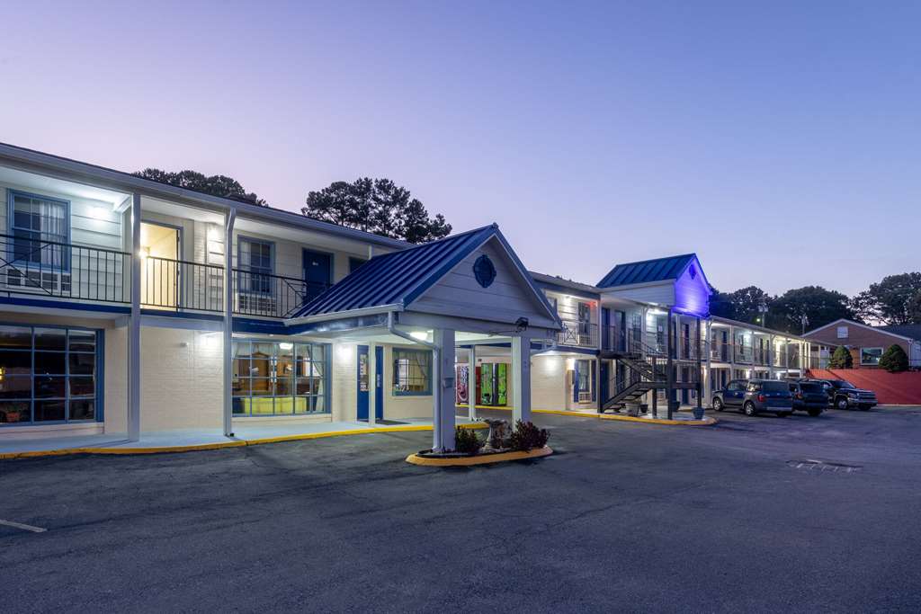 Days Inn by Wyndham Lincolnton - featured photo
