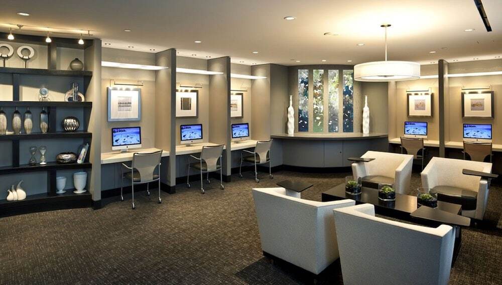 Meridian at Pentagon City by Global Luxury Suites - photo 13