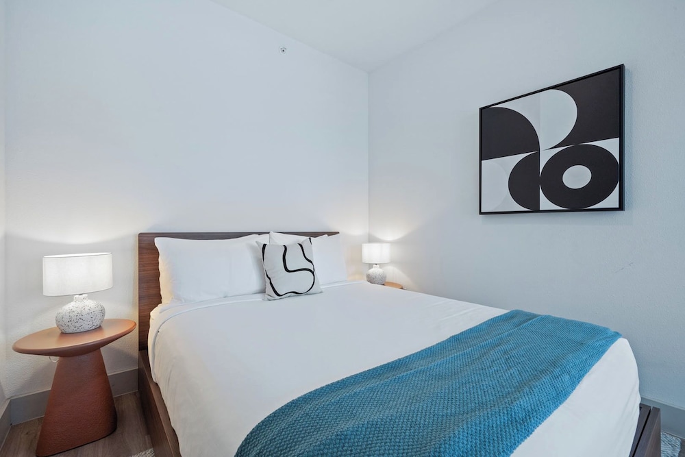 Placemakr Downtown Austin - photo 45