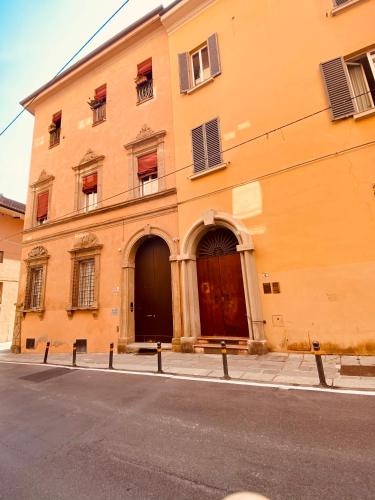 Studio de Poeti — 4-Star Luxury Hotel in Bologna, Italy