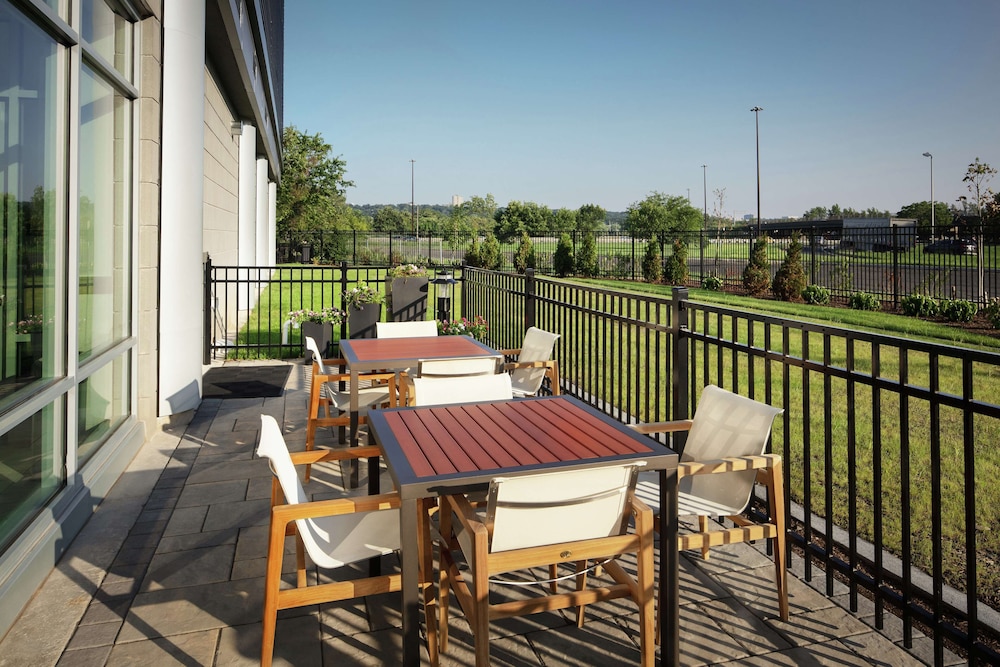 Homewood Suites by Hilton Teaneck Glenpointe - photo 42