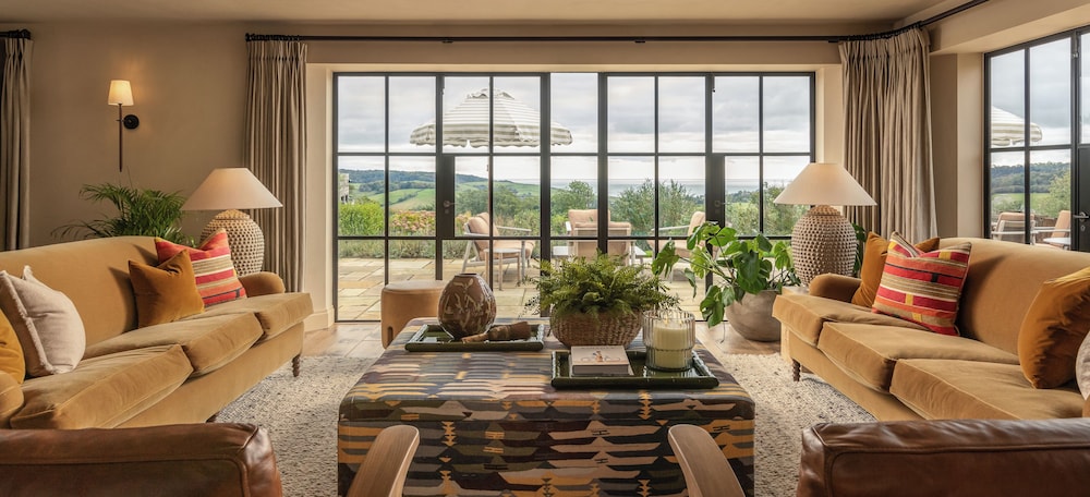 Louma Country Hotel in Bridport, United Kingdom