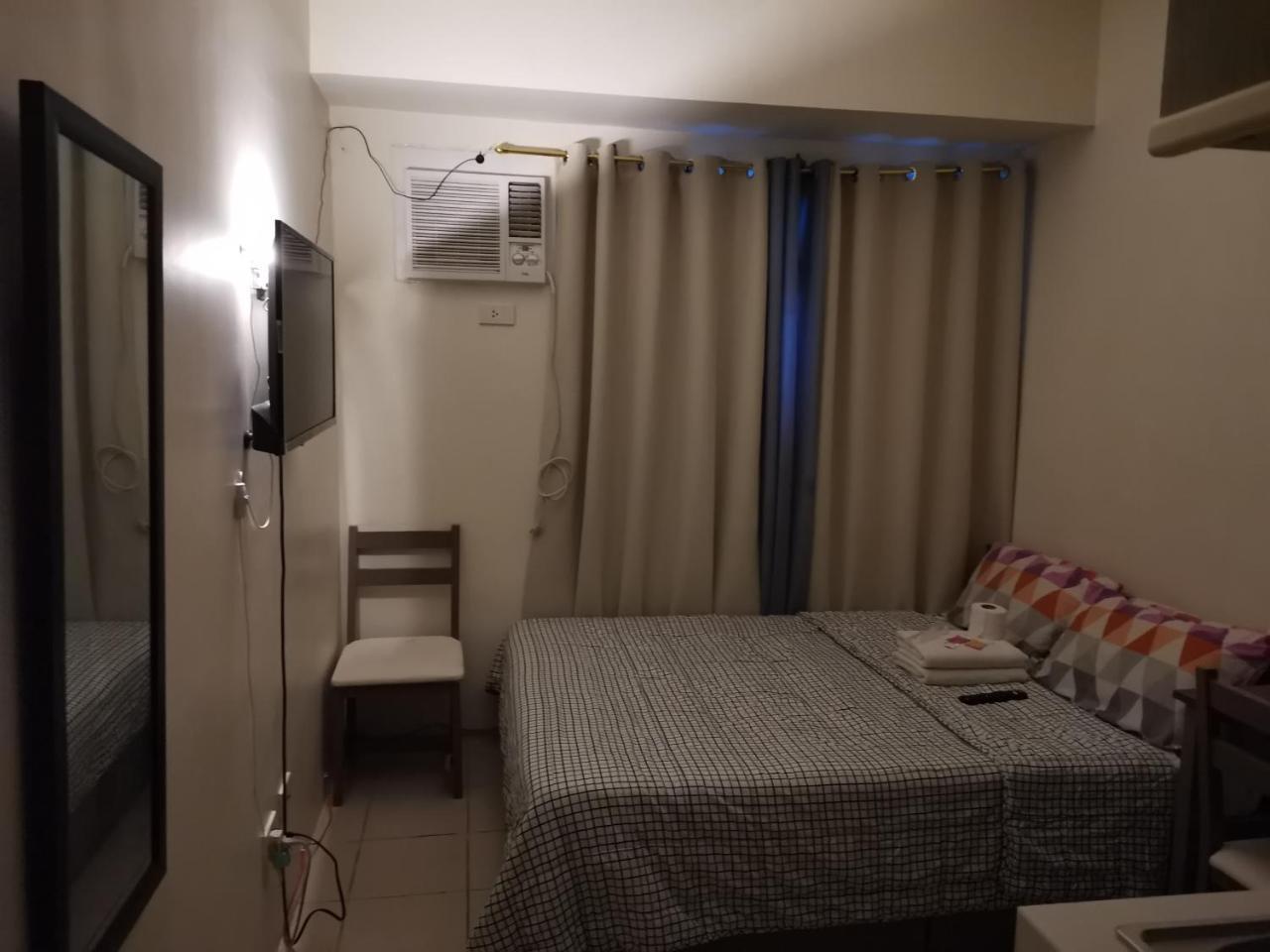 Mack's Awesome Place 24 with Netflix and FastUnliwifi — 4-Star Luxury Hotel in Manila, Philippines