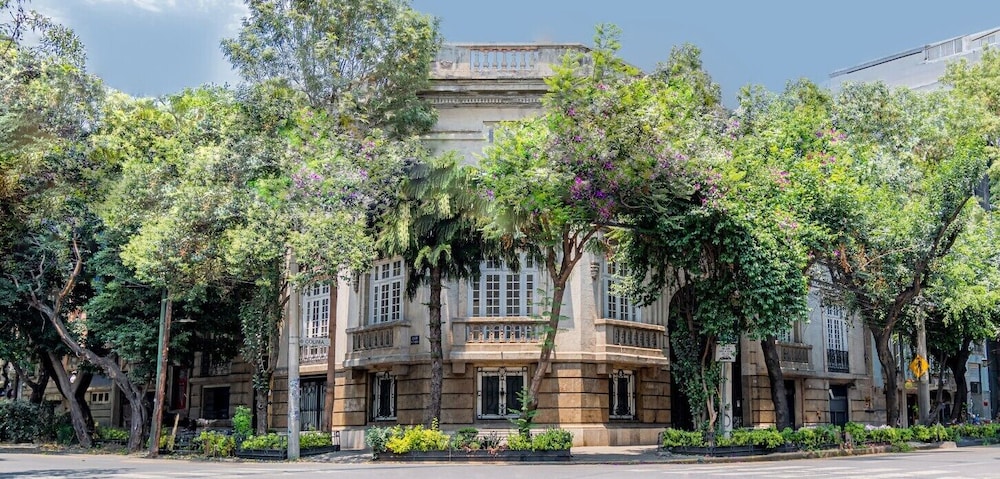 El Cortes - last minute hotel in Mexico City