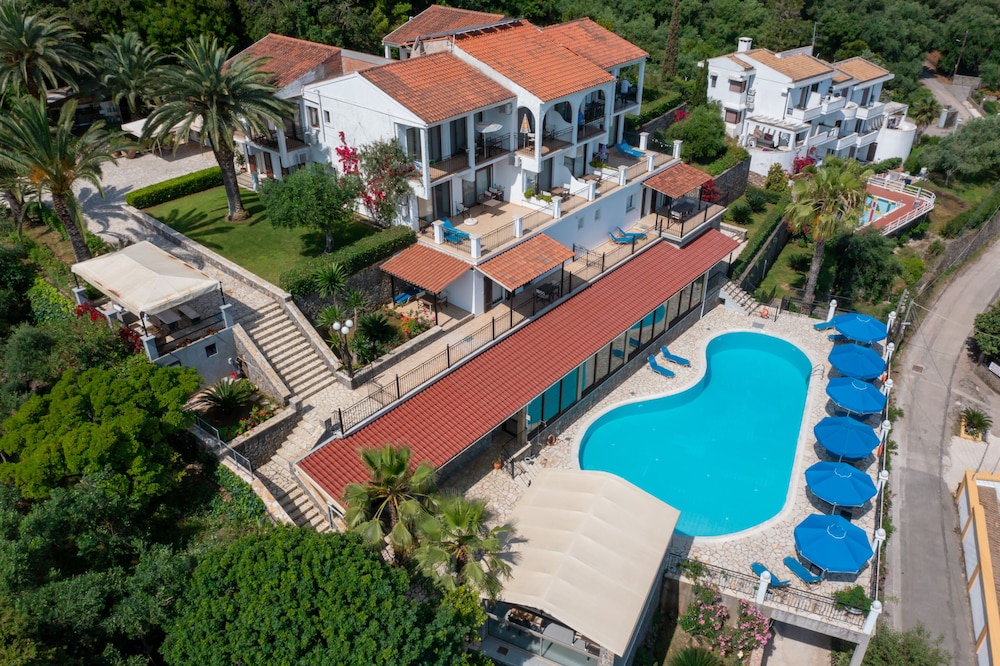 Kommeno Bella Vista — 4-Star Luxury Hotel in Corfu, Greece