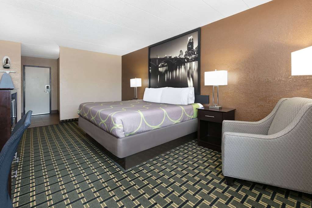 Super 8 by Wyndham Grand Prairie North - photo 24