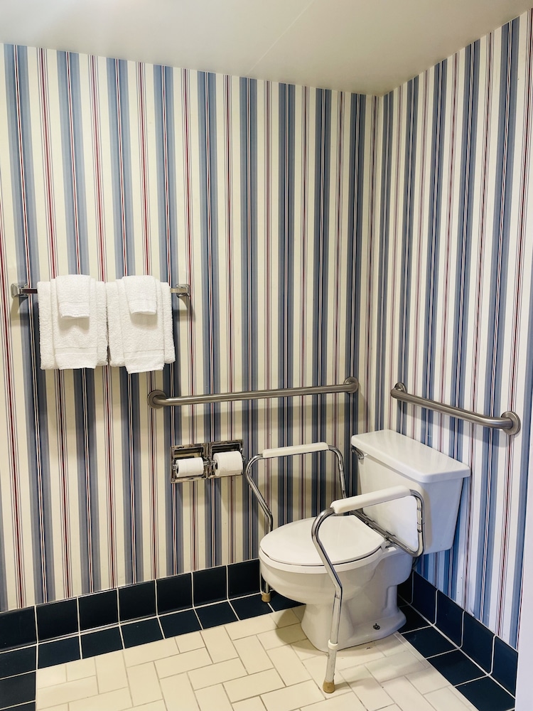America's Best Value Inn Sandpoint - photo 31