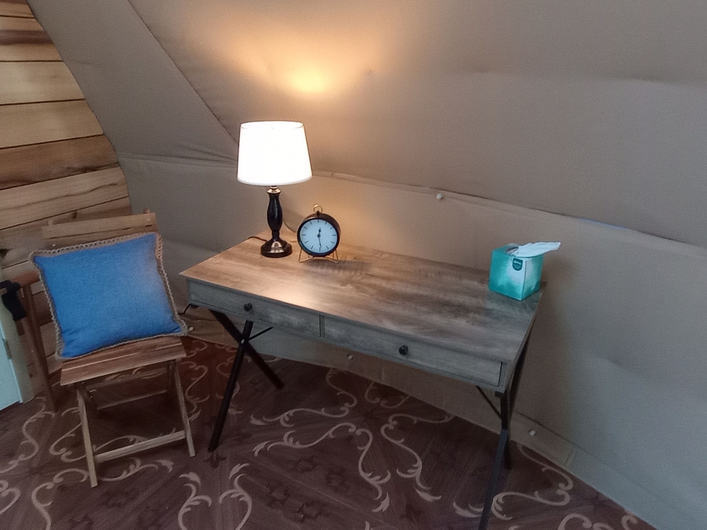 GlampOut Resort Elk River - photo 12