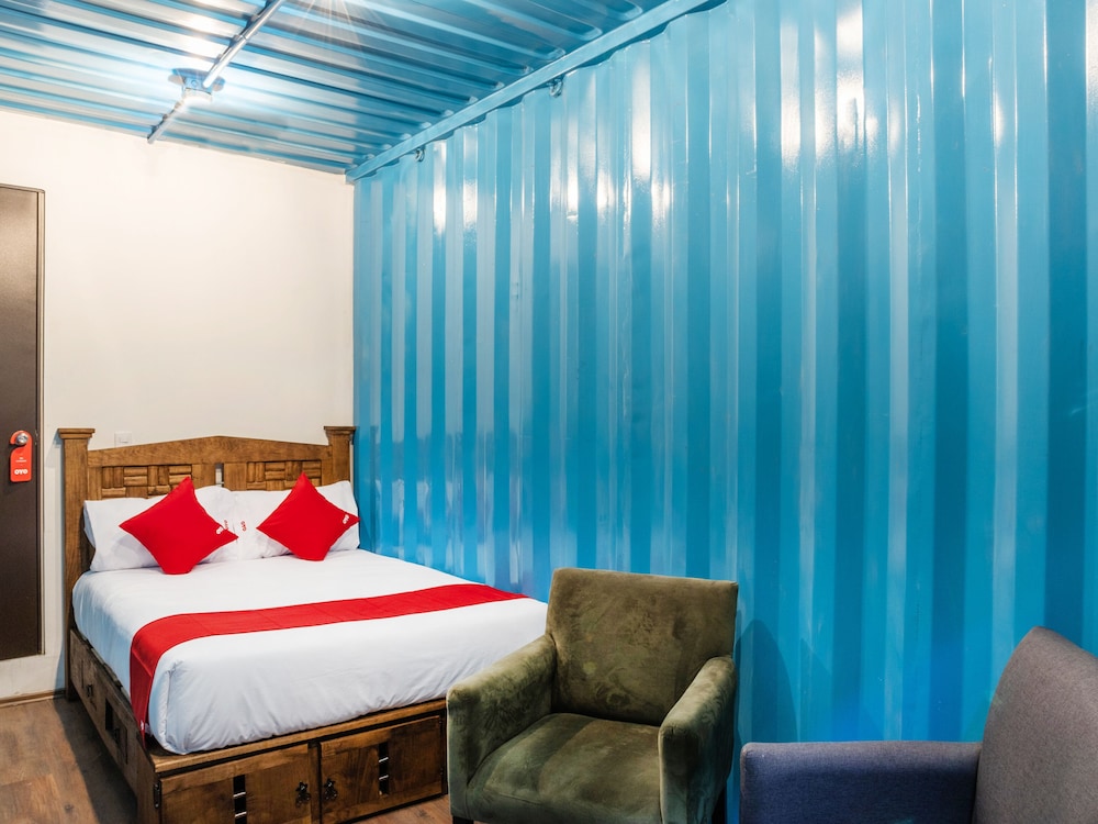 Hotel Box Park in Toluca, Mexico