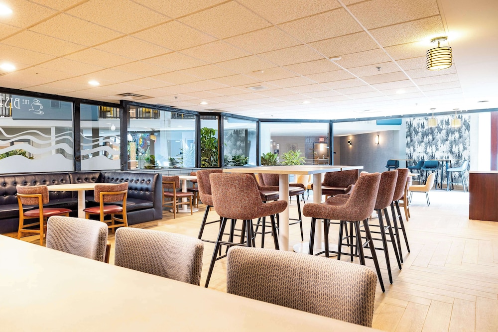 DoubleTree by Hilton Austin MN - photo 23