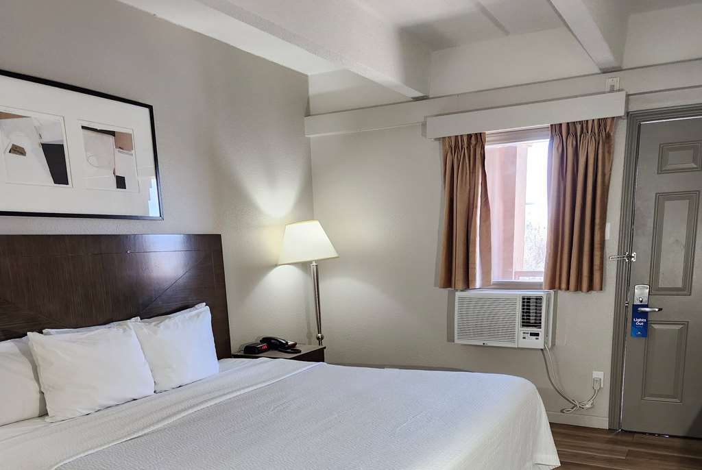 Days Inn by Wyndham Denver Downtown - photo 14