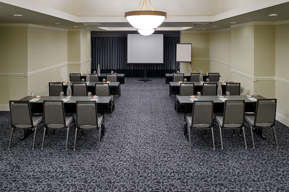 Embassy Suites by Hilton Portland Downtown - photo 59